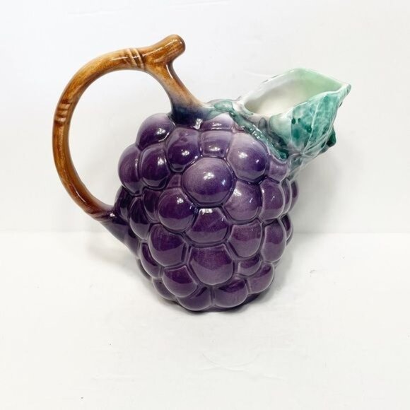 Vintage Ceramic Grape-Shaped Pitcher With Leaf Spout & Wooden-Style Handle - Picture 2 of 12